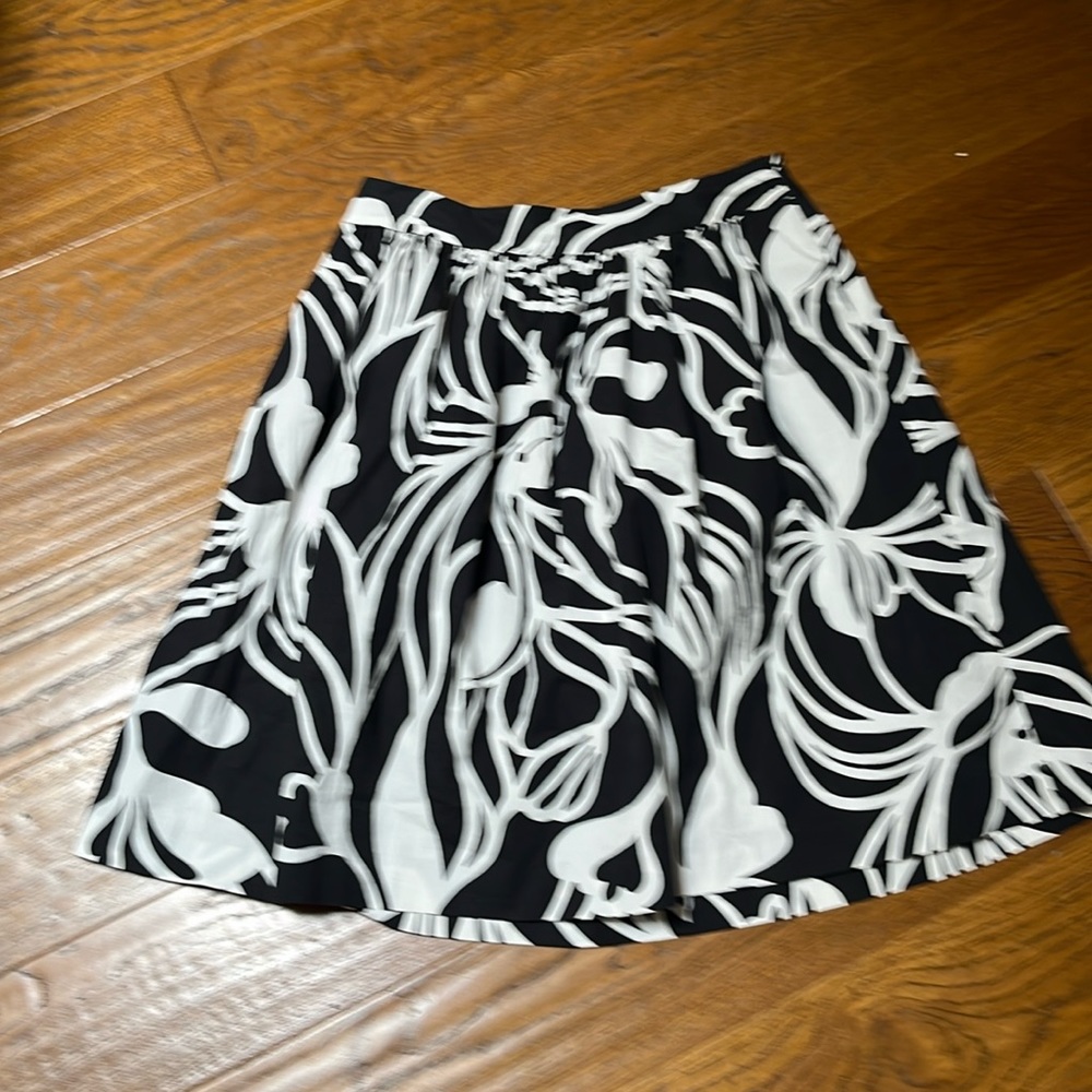 Ann Taylor Factory‎ Black and White A-Line Skirt